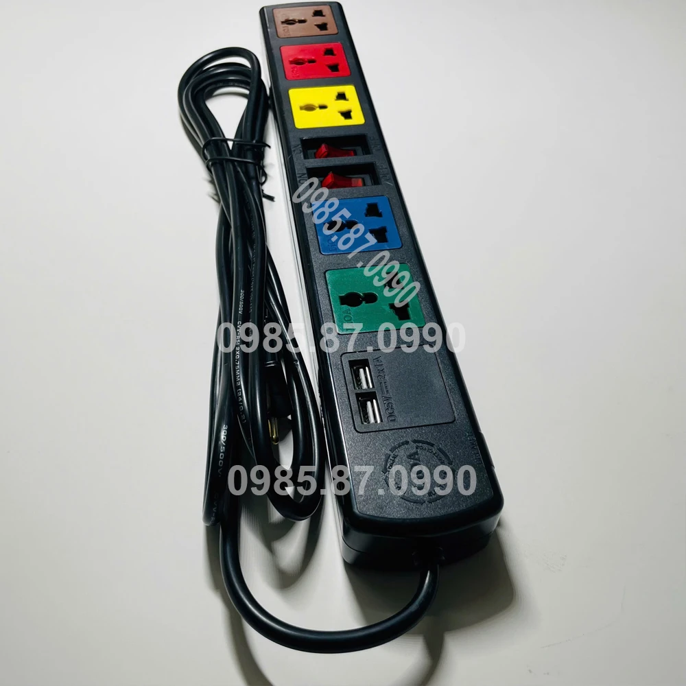 Ổ cắm LiOA 6 Lỗ 6D32NUSB Ổ 3 Chấu Có Cổng Sạc USB 1A 3 ổ cắm lioa 6d32nusb 6 lỗ